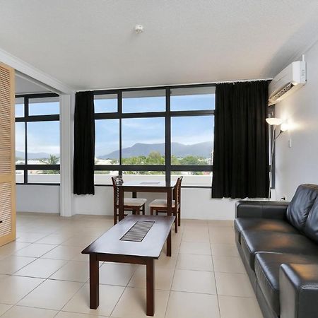 Sunshine Tower Hotel Cairns Bagian luar foto