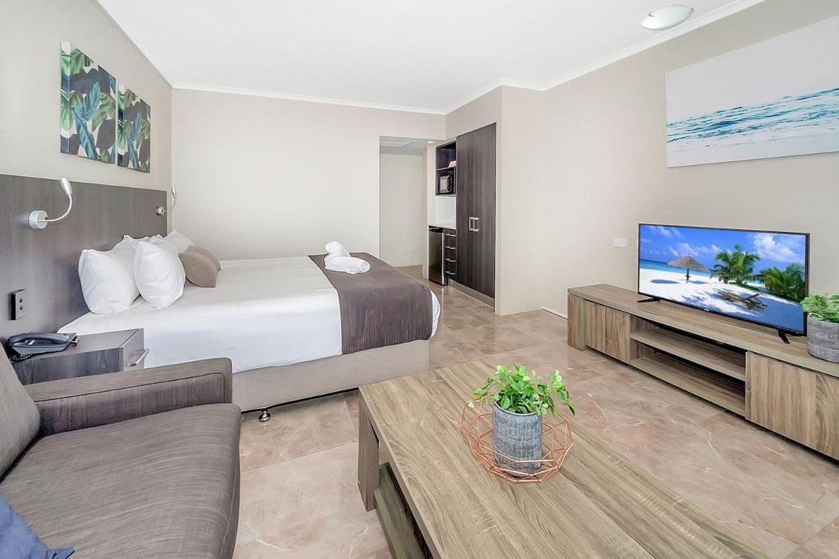 Sunshine Tower Hotel Cairns Bagian luar foto