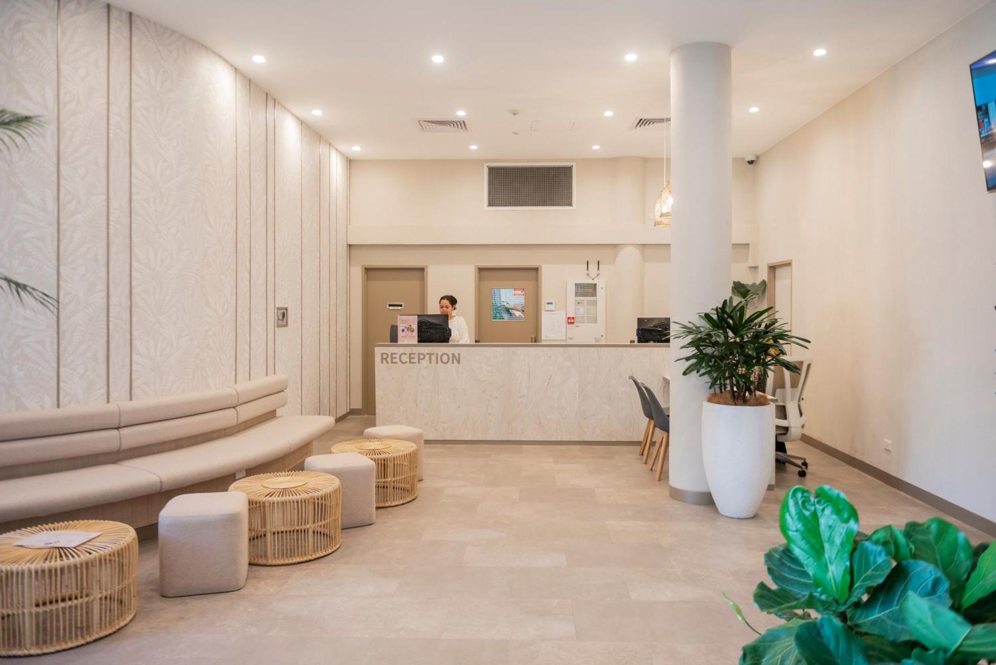 Sunshine Tower Hotel Cairns Bagian luar foto