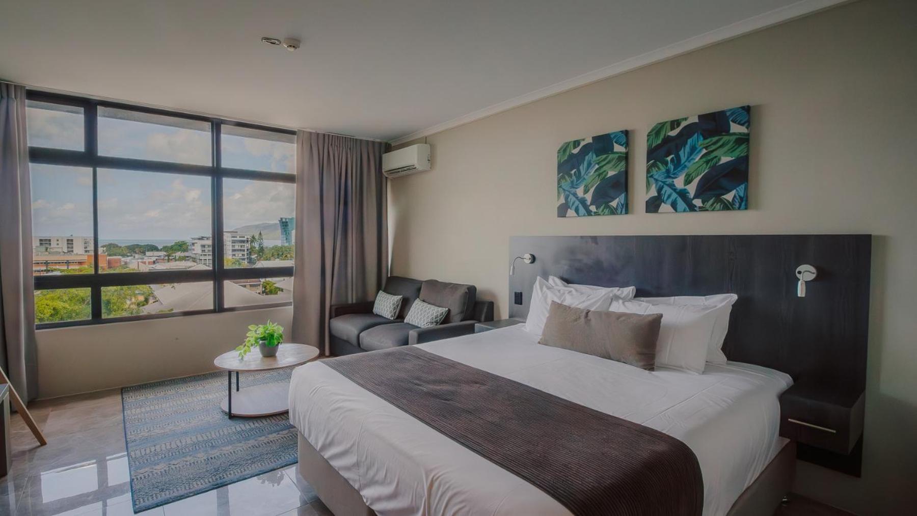 Sunshine Tower Hotel Cairns Bagian luar foto