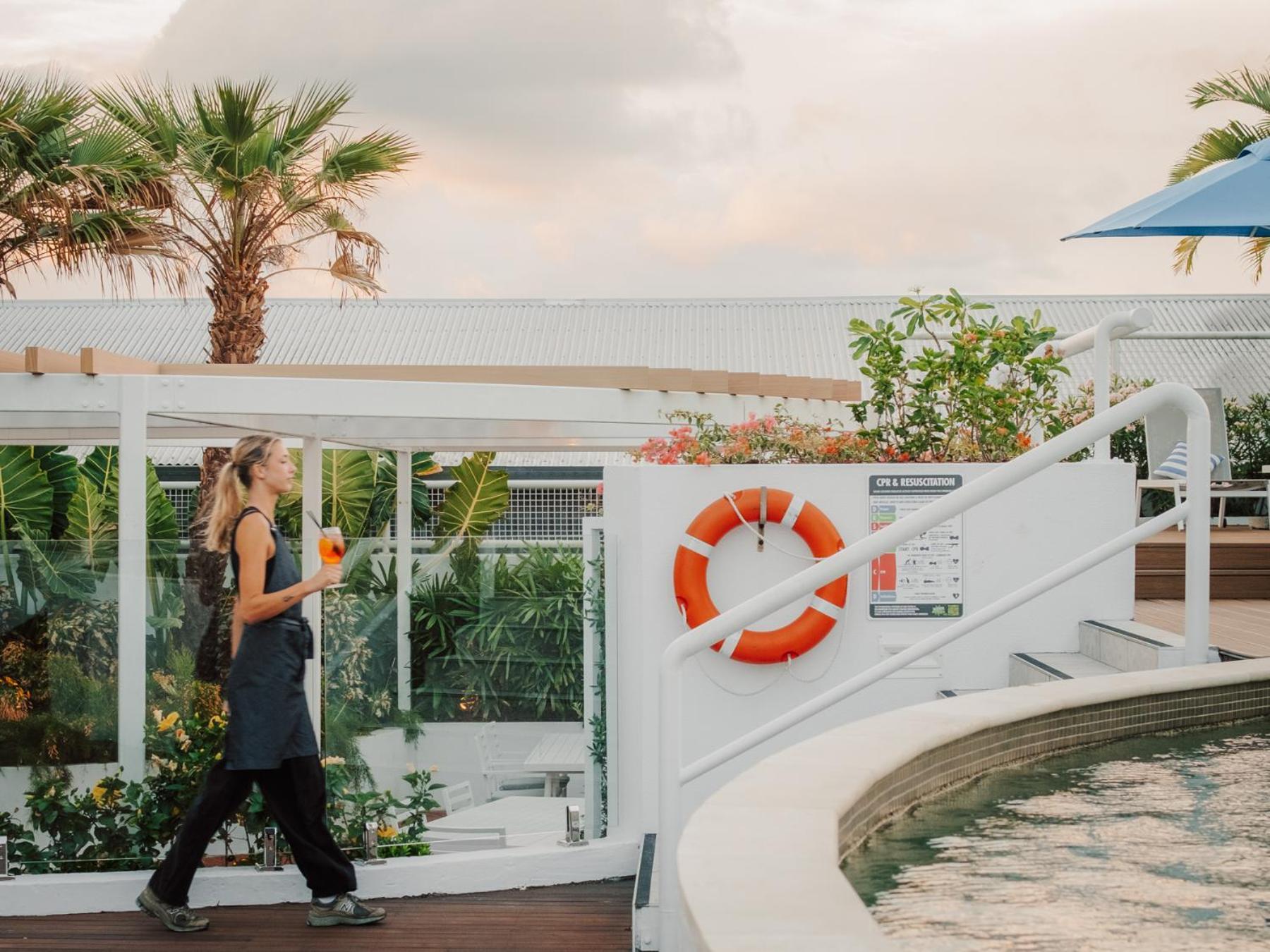 Sunshine Tower Hotel Cairns Bagian luar foto