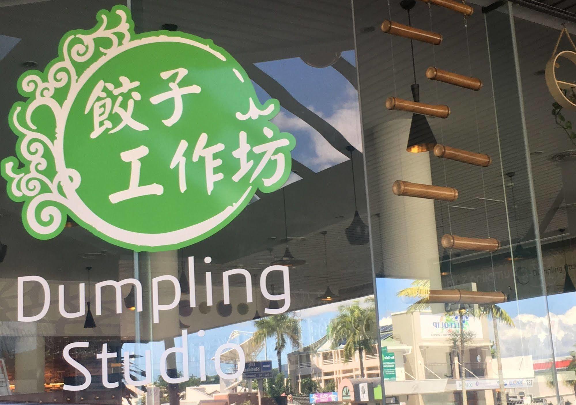 Sunshine Tower Hotel Cairns Bagian luar foto