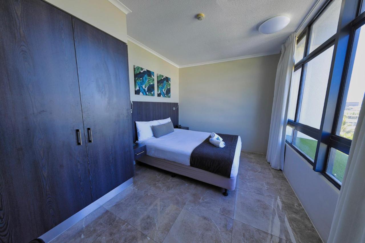 Sunshine Tower Hotel Cairns Bagian luar foto