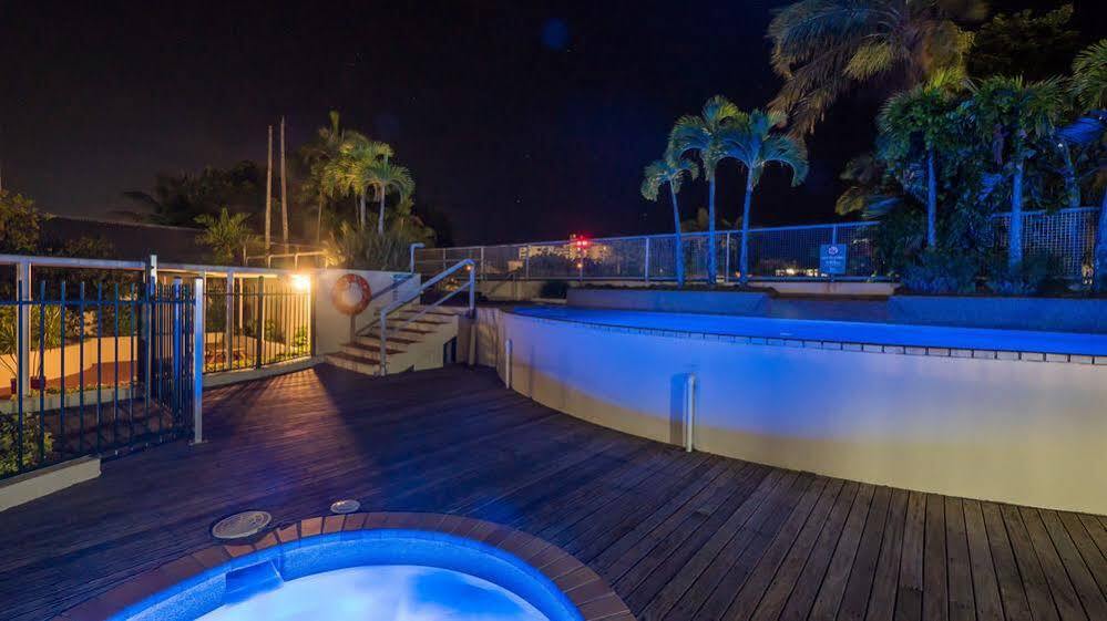 Sunshine Tower Hotel Cairns Bagian luar foto